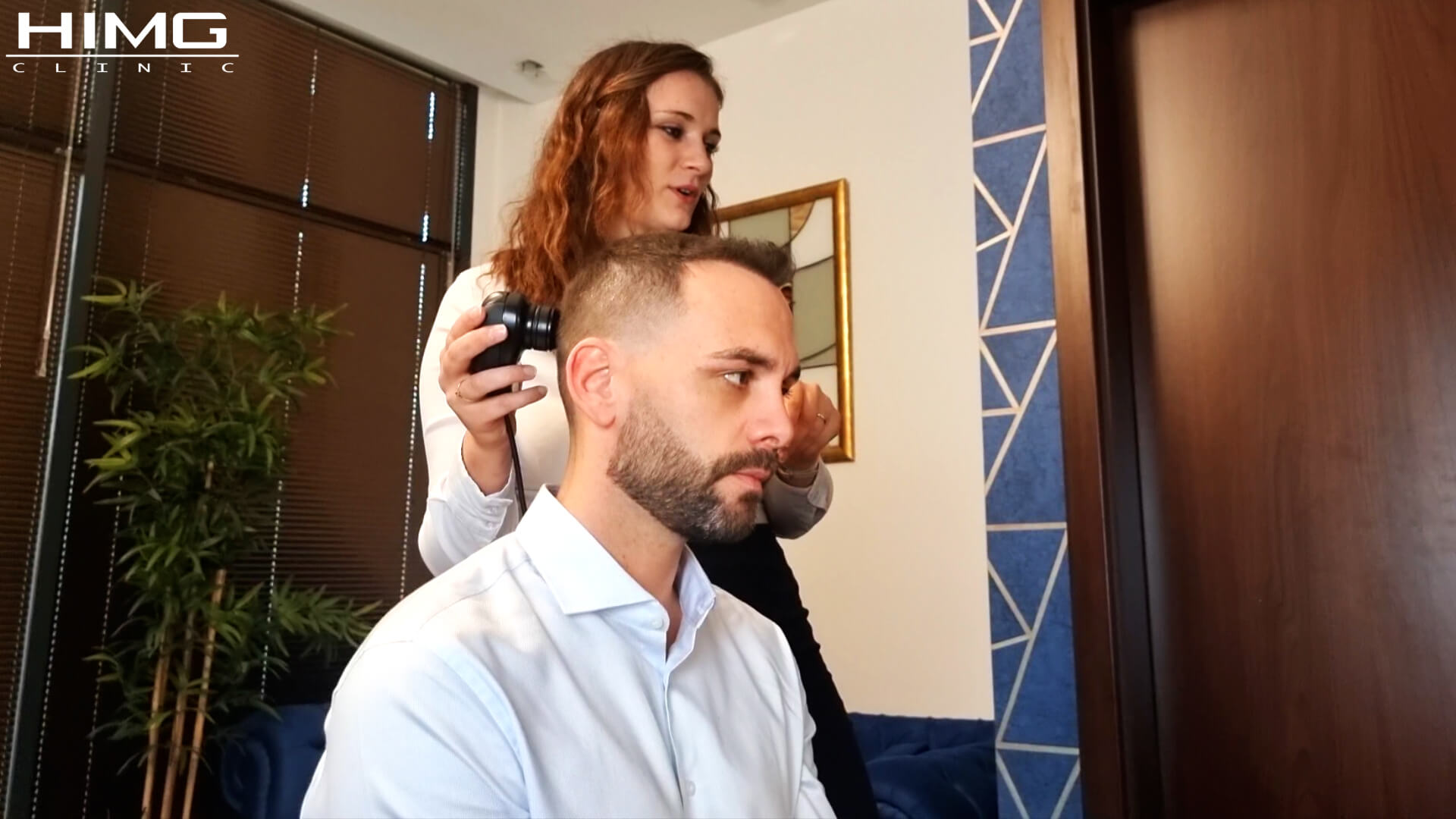 Ab welchem Alter ist eine Haartransplantation empfehlenswert?